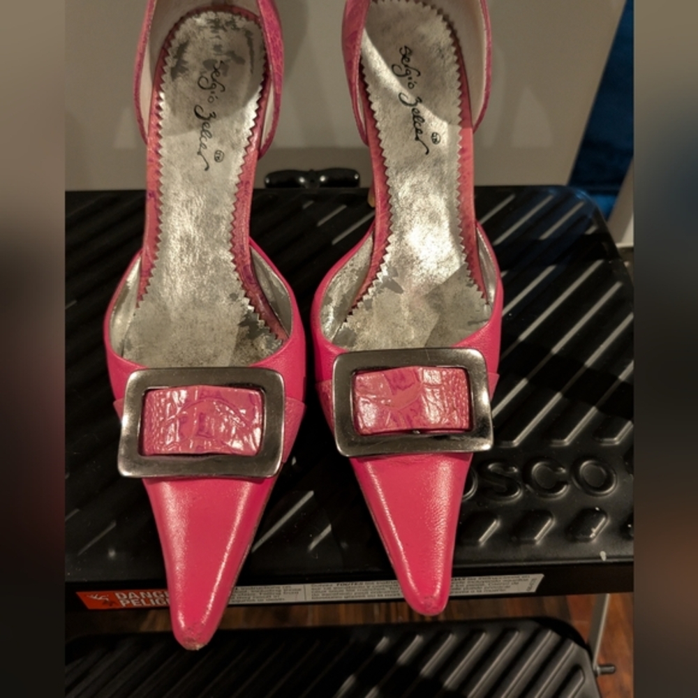 Stylish Pink Heels with Buckle Detail
